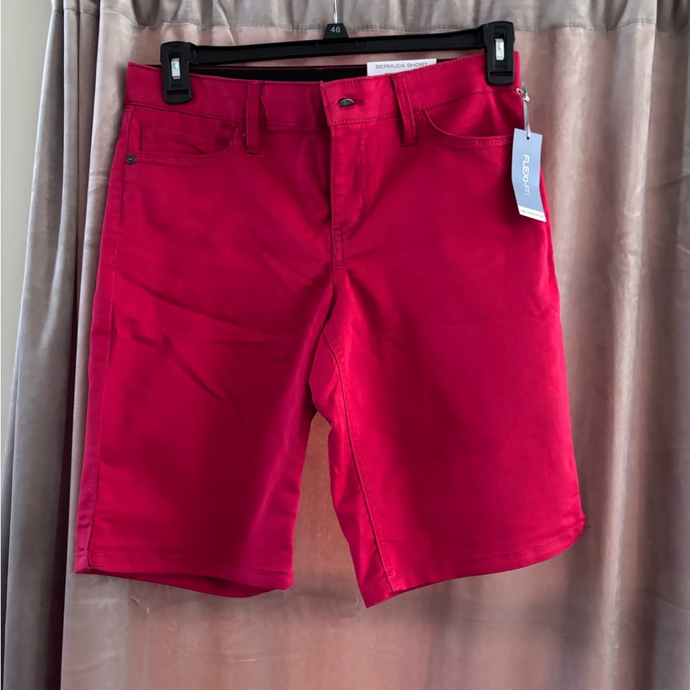 NWT Liz Claiborne bermuda shorts sz 8